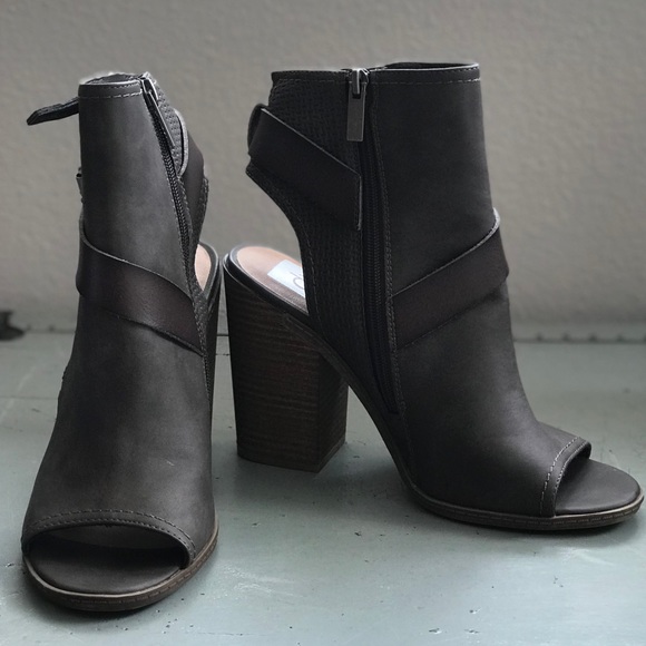 DV by Dolce Vita Shoes - NWOB DV By Dolce Vita Open Toed Mules